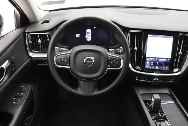 2024 Volvo S60 B5 Core Dark Theme