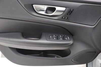 2024 Volvo S60 B5 Core Dark Theme