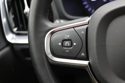 2024 Volvo S60 B5 Core Dark Theme