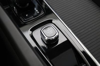 2024 Volvo S60 B5 Core Dark Theme