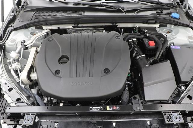 2024 Volvo S60 B5 Core Dark Theme