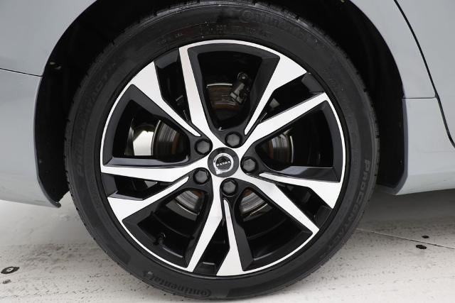 2024 Volvo S60 B5 Core Dark Theme