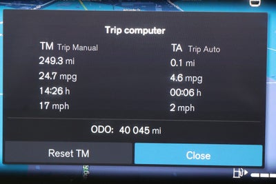 2024 Volvo S60 B5 Core Dark Theme