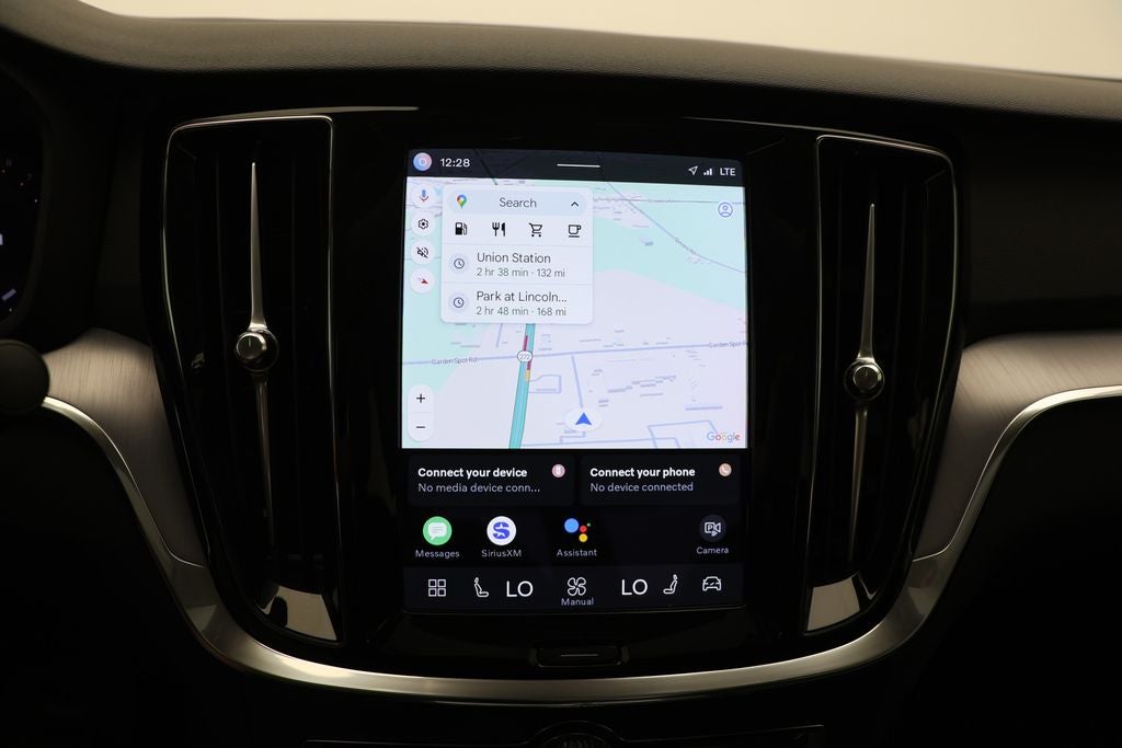 2024 Volvo S60 B5 Core Dark Theme