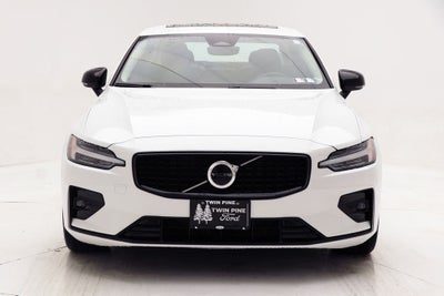 2024 Volvo S60 B5 Core Dark Theme