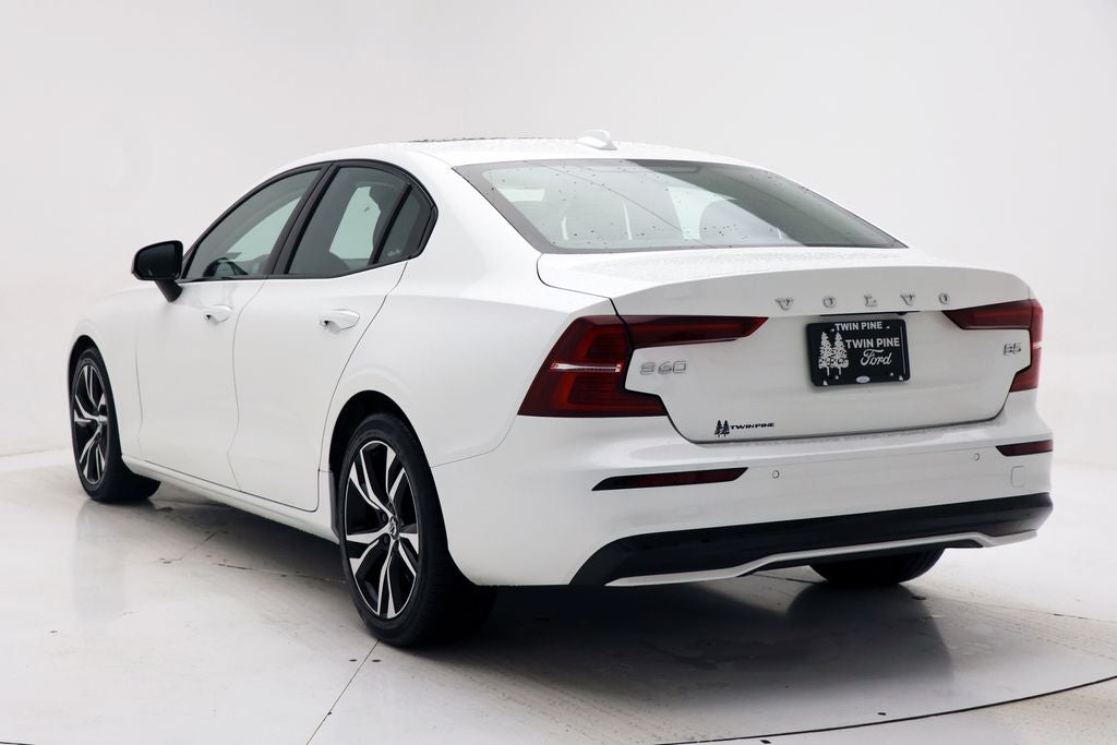 2024 Volvo S60 B5 Core Dark Theme