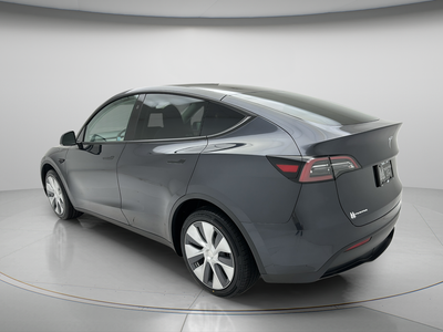 2024 Tesla Model Y Standard Range