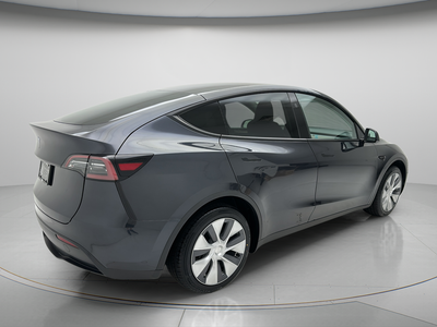 2024 Tesla Model Y Standard Range