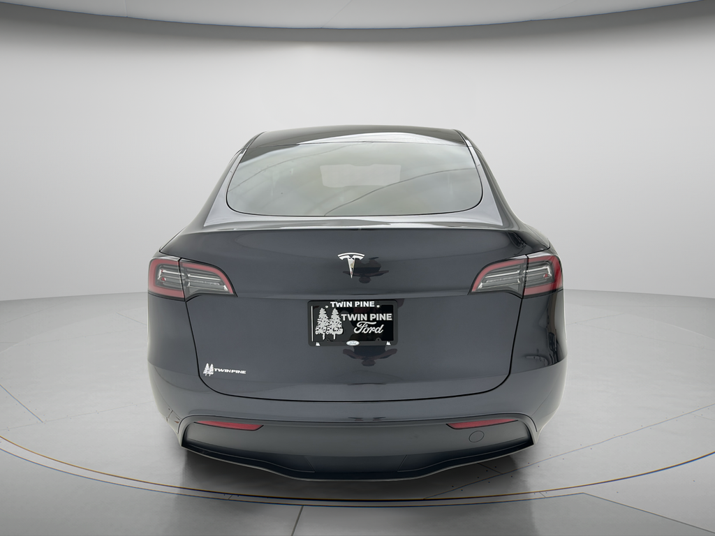 2024 Tesla Model Y Standard Range