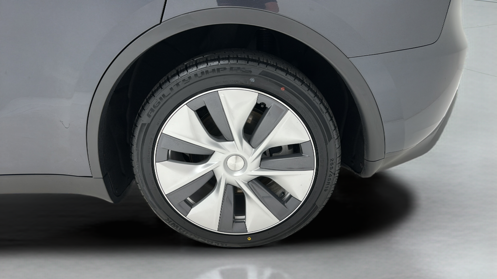 2024 Tesla Model Y Standard Range