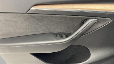 2024 Tesla Model Y Standard Range