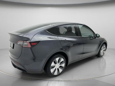 2024 Tesla Model Y Standard Range