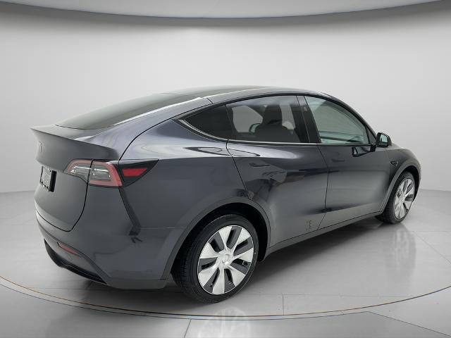 2024 Tesla Model Y Standard Range