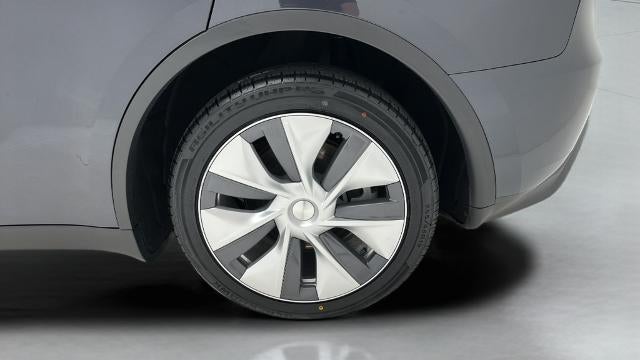 2024 Tesla Model Y Standard Range