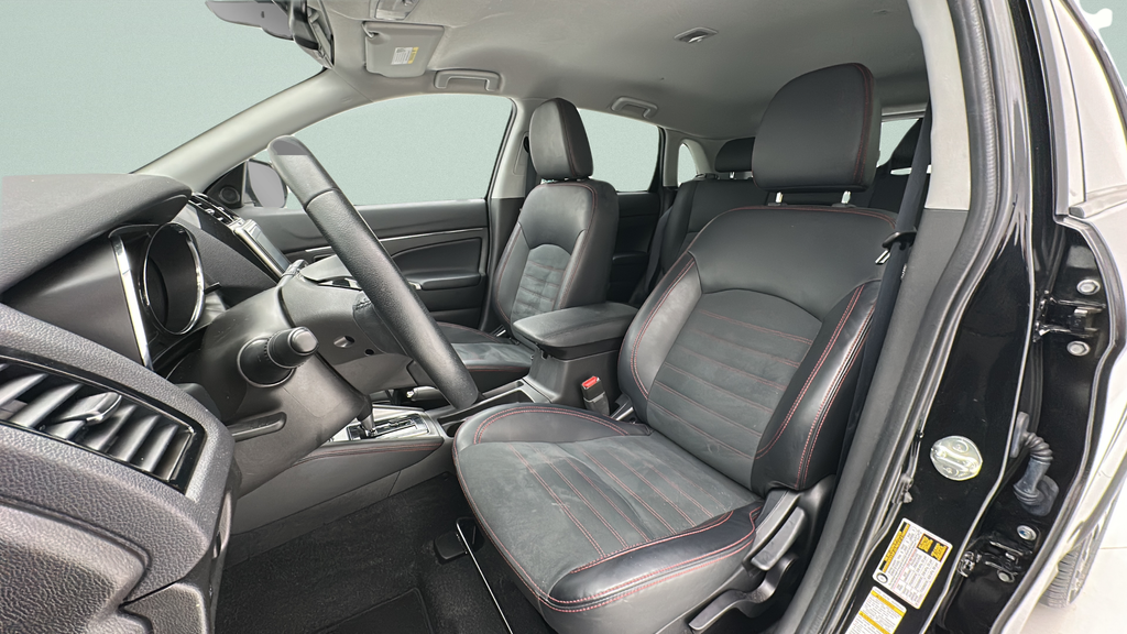 2025 Mitsubishi Outlander Sport 2.0 SE