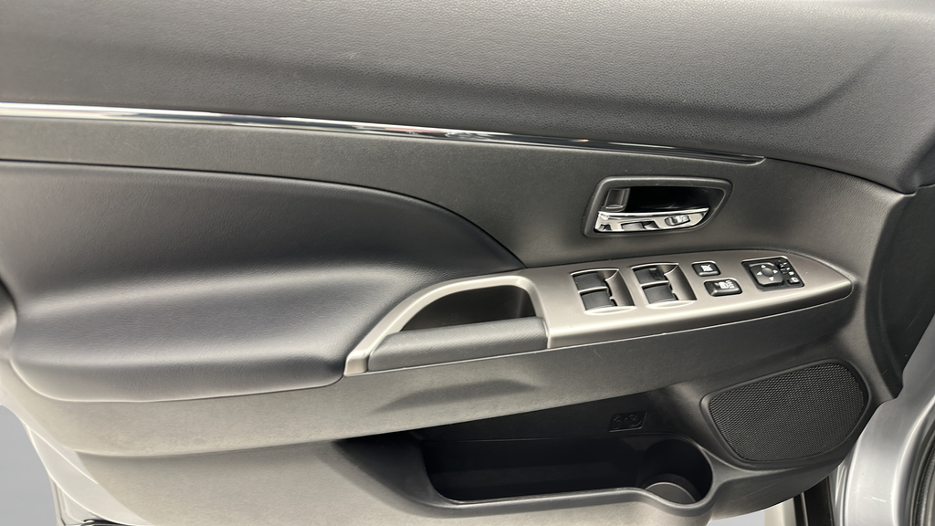 2025 Mitsubishi Outlander Sport 2.0 SE