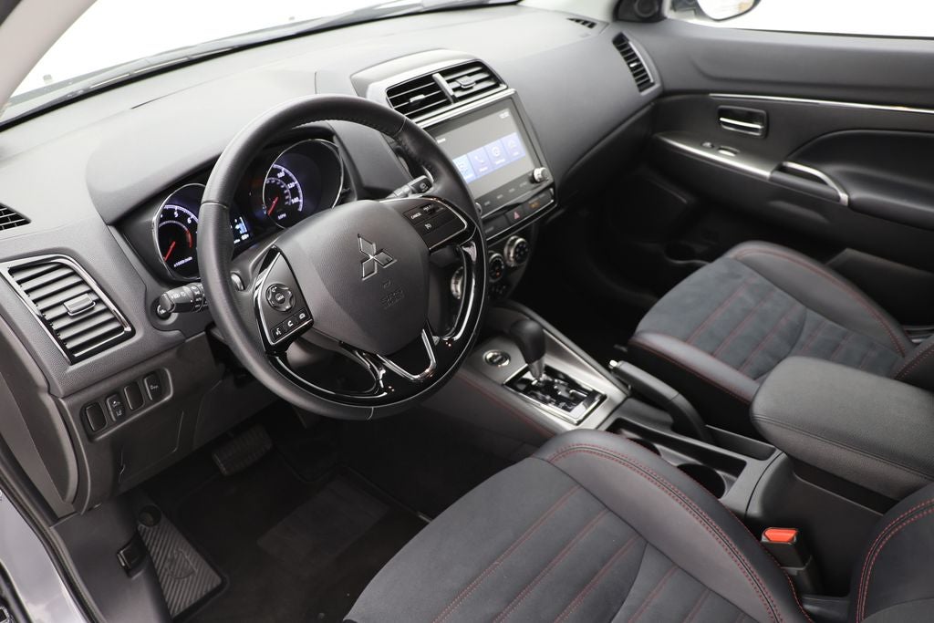 2025 Mitsubishi Outlander Sport 2.0 SE