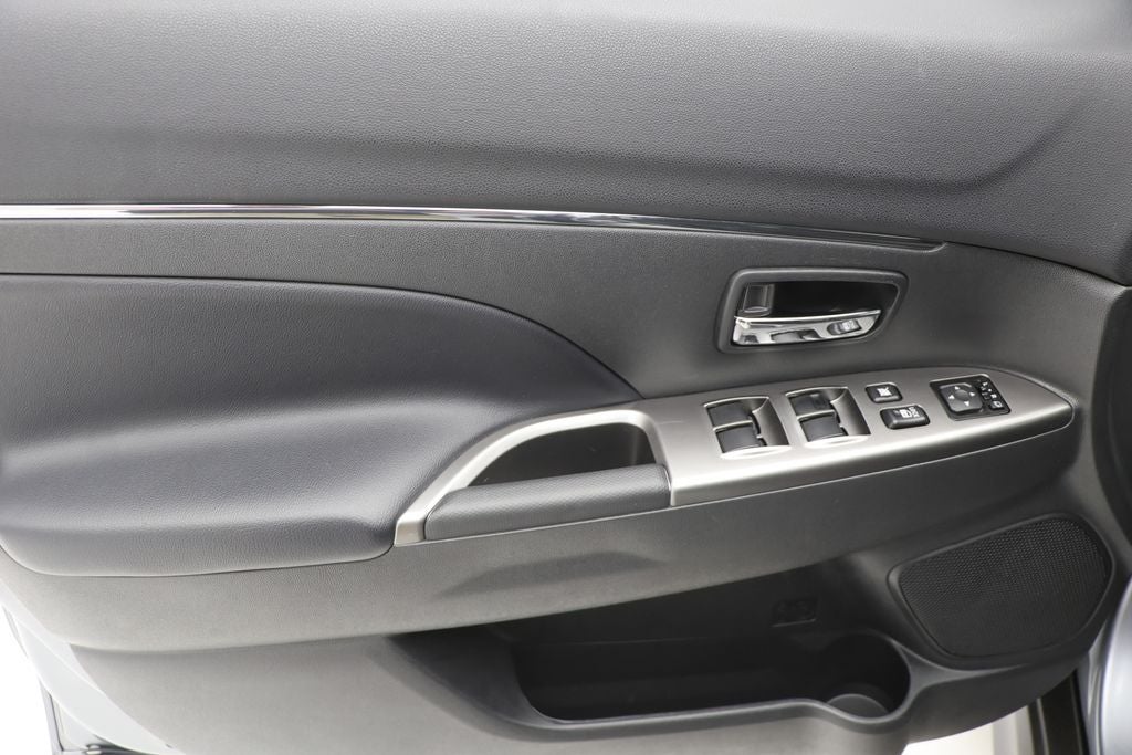 2025 Mitsubishi Outlander Sport 2.0 SE