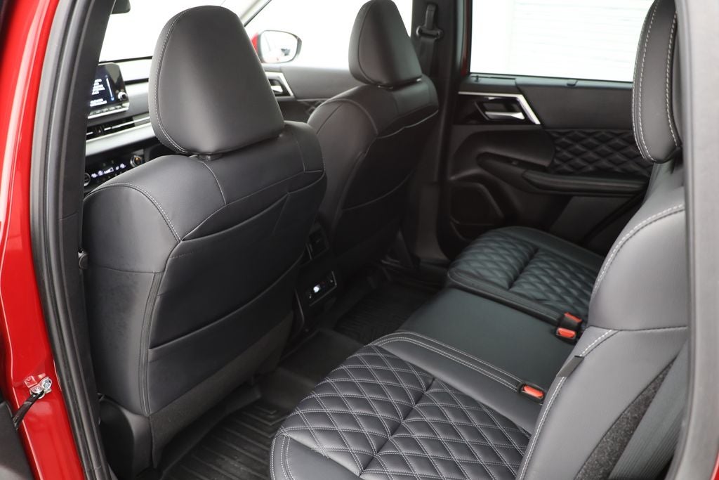 2023 Mitsubishi Outlander PHEV SEL