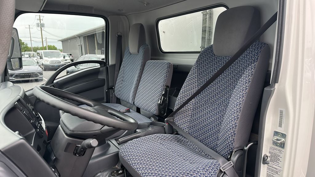 2022 Isuzu Box Truck Refrigerated Body
