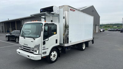 2022 Isuzu Box Truck Refrigerated Body