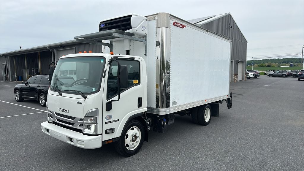 2022 Isuzu Box Truck Refrigerated Body