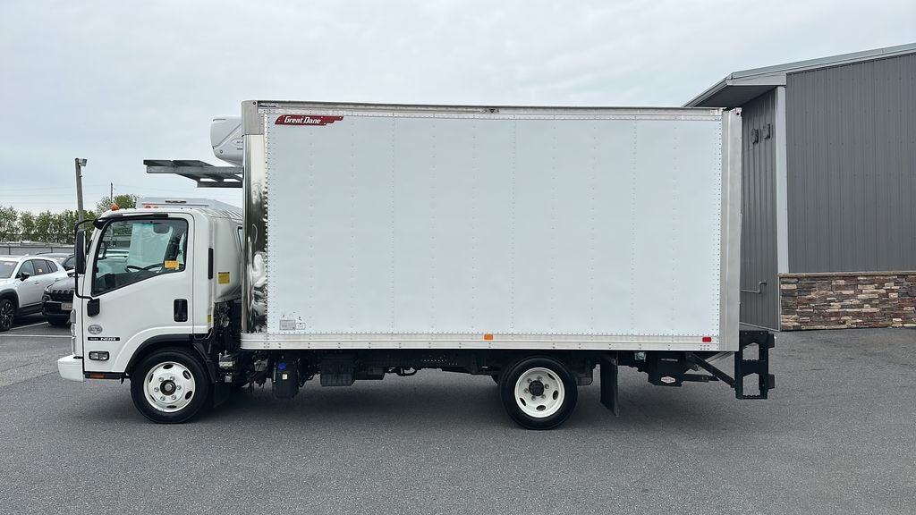 2022 Isuzu Box Truck Refrigerated Body