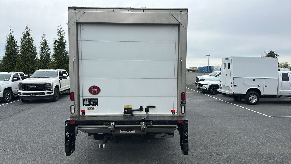 2022 Isuzu Box Truck Refrigerated Body