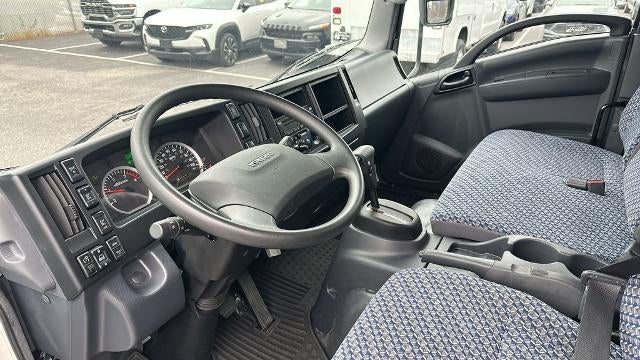 2022 Isuzu Box Truck Refrigerated Body