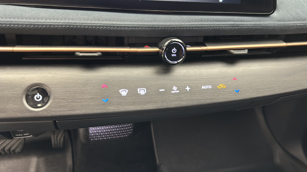 2024 Nissan Ariya PLATINUM+ e-4ORCE