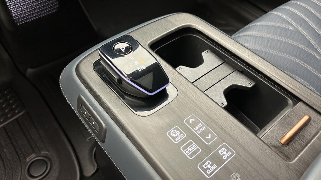 2024 Nissan Ariya PLATINUM+ e-4ORCE