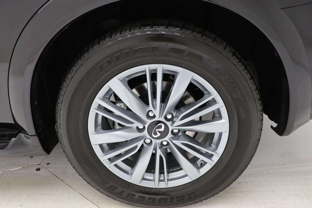 2024 INFINITI QX80 LUXE