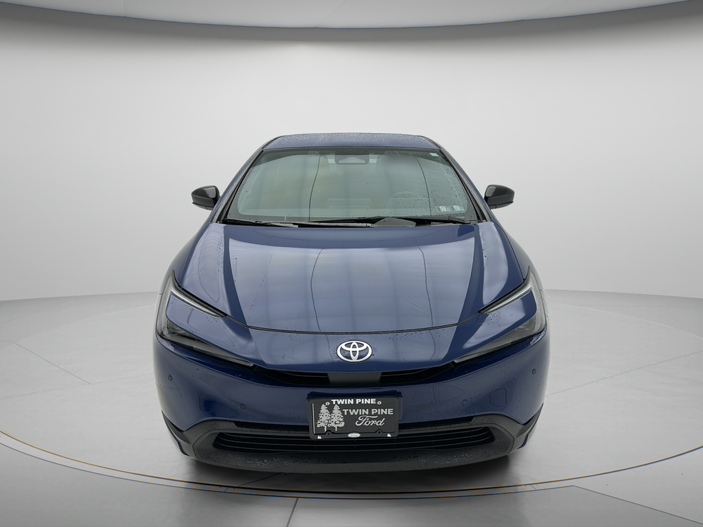 2025 Toyota Prius LE