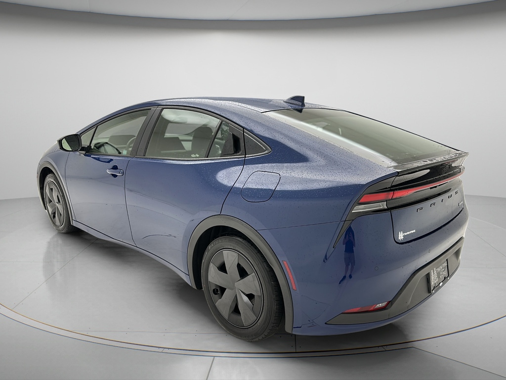 2025 Toyota Prius LE