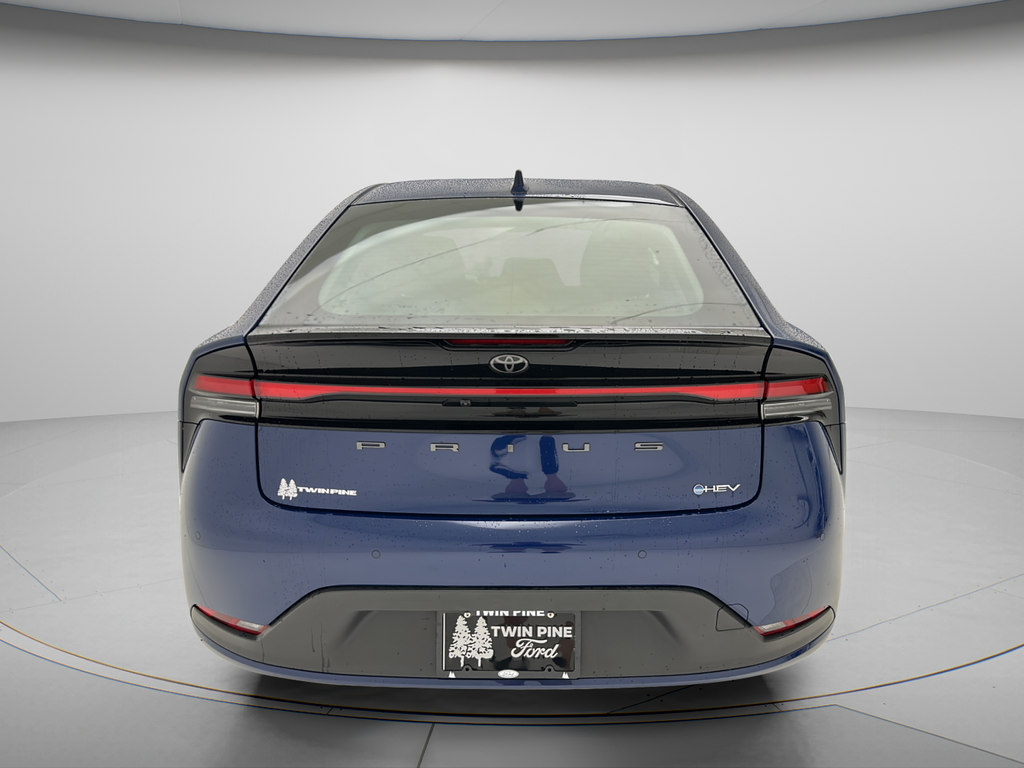 2025 Toyota Prius LE