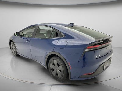 2025 Toyota Prius LE