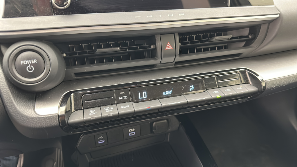 2025 Toyota Prius LE
