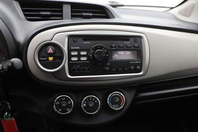 2012 Toyota Yaris L