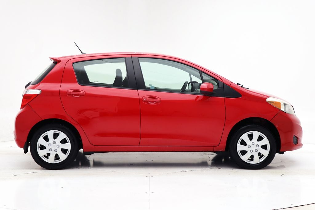 2012 Toyota Yaris L