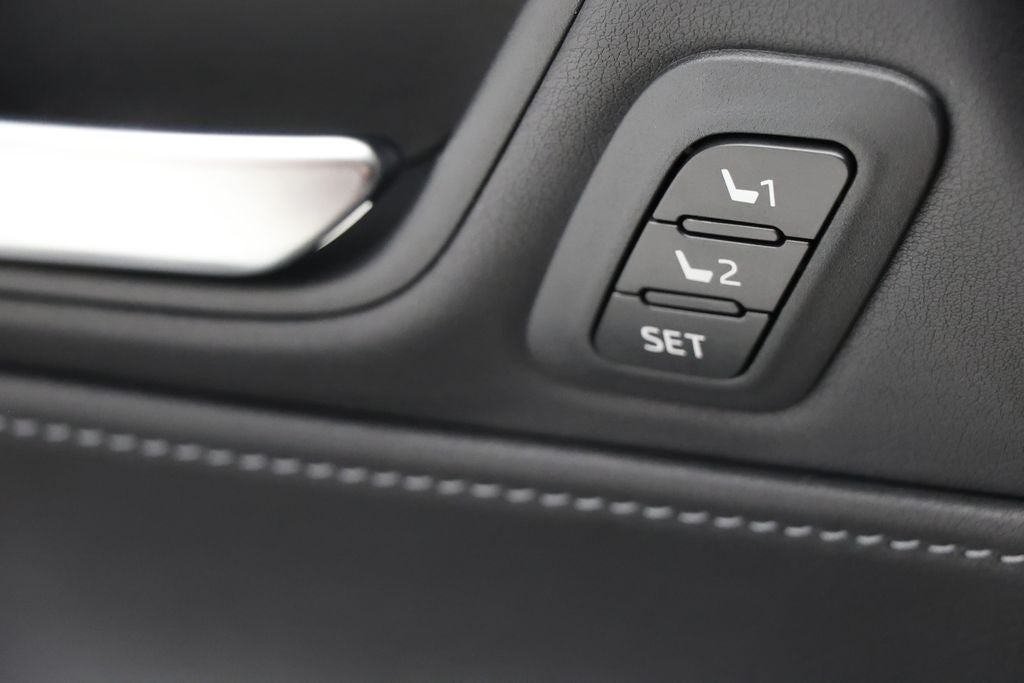 2024 Toyota Venza Nightshade