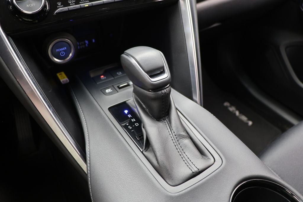 2022 Toyota Venza LE