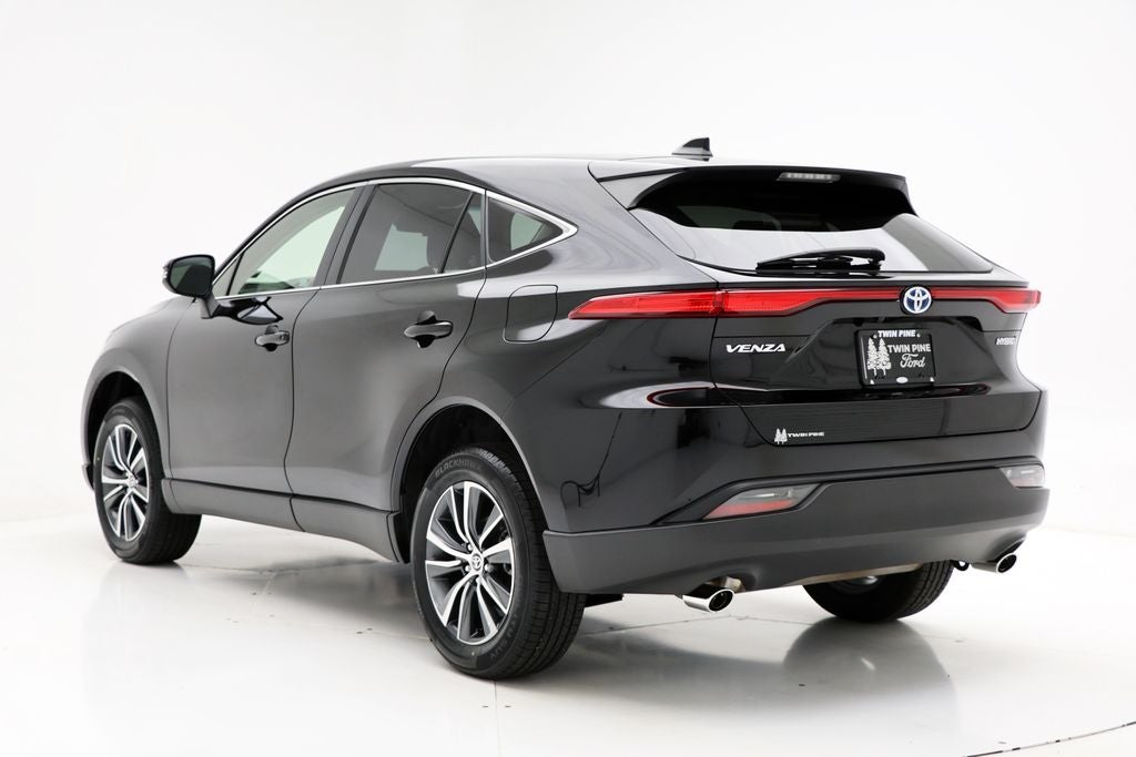 2022 Toyota Venza LE