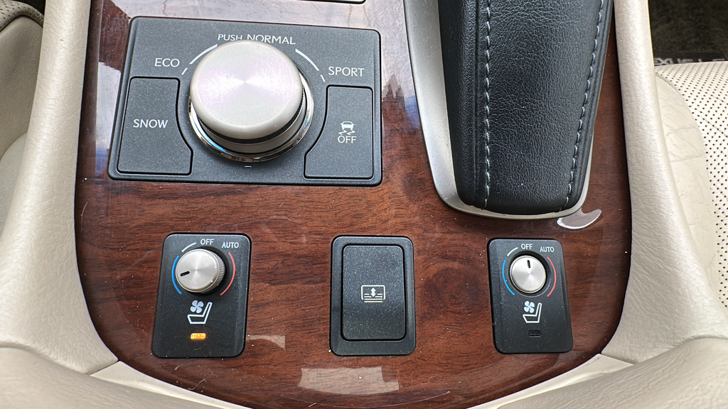 2014 Lexus LS 460
