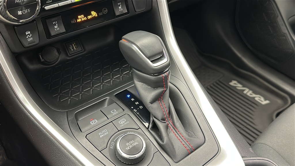 2024 Toyota RAV4 Prime SE