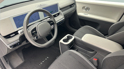 2023 Hyundai IONIQ 5 SE Standard Range