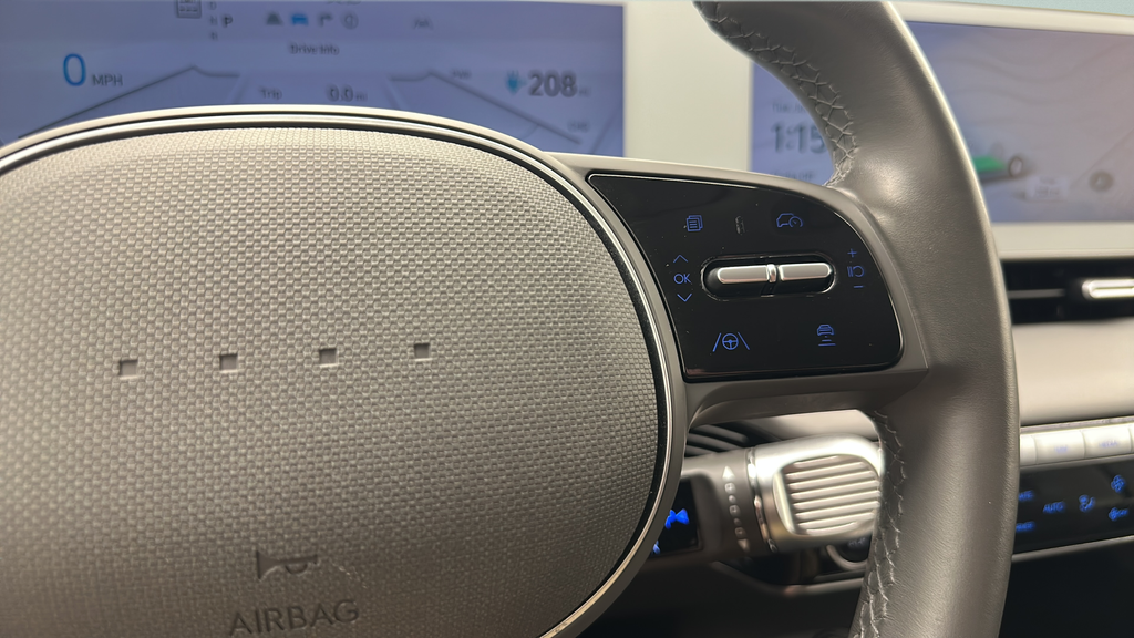 2023 Hyundai IONIQ 5 SE Standard Range
