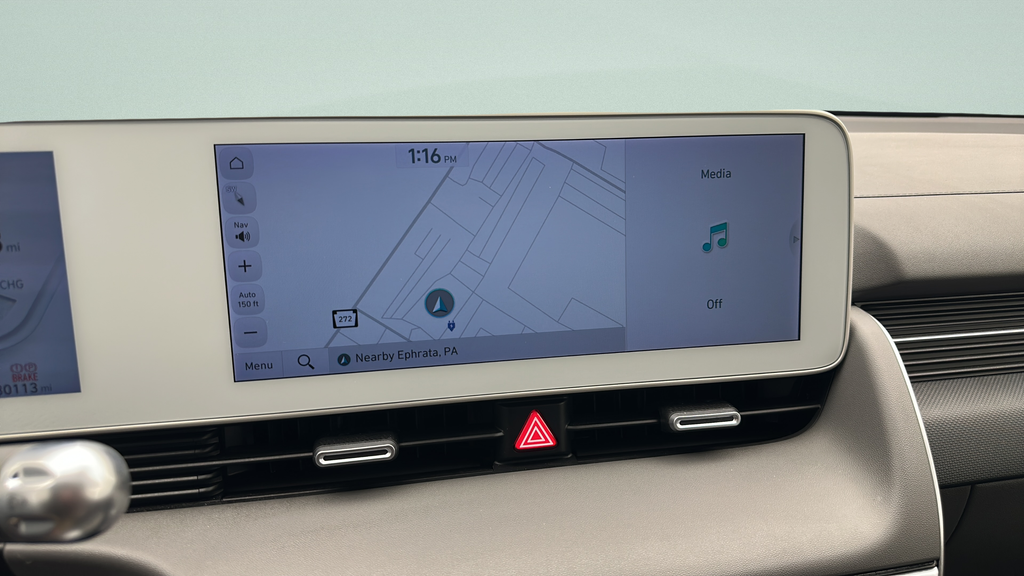 2023 Hyundai IONIQ 5 SE Standard Range