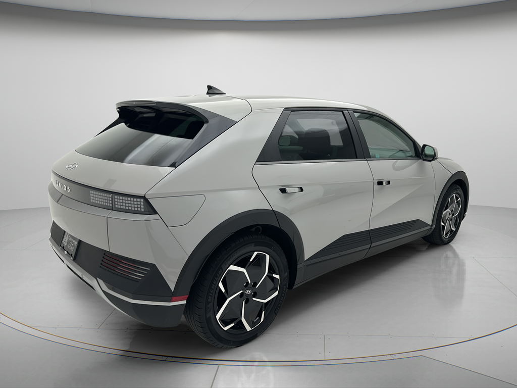 2023 Hyundai IONIQ 5 SE Standard Range