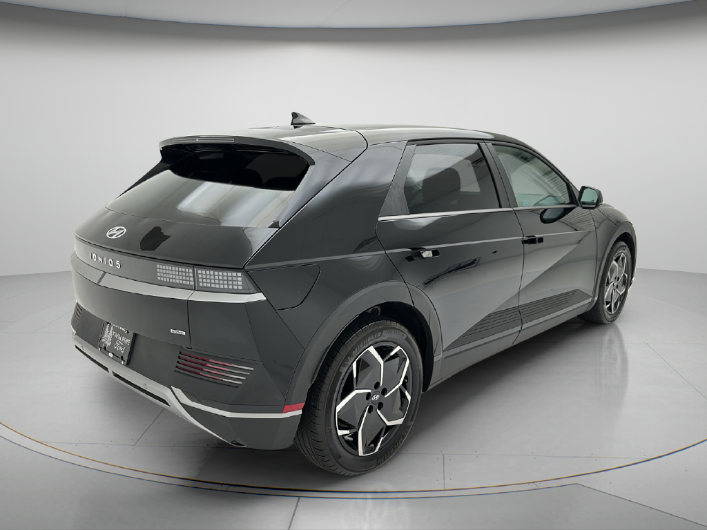 2024 Hyundai IONIQ 5 SE