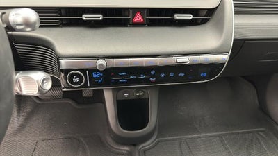 2024 Hyundai IONIQ 5 SE